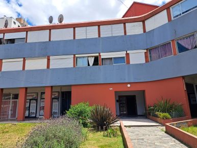 Departamento monoambiente con excelente ubicación, luminoso e ideal para dos personas  - imagen1