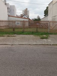 CASA A RECICLAR , 2 AMBIENTES , SOBRE LOTE DE 12 X 45. SE ESCUCHAN OFERTAS  - imagen1