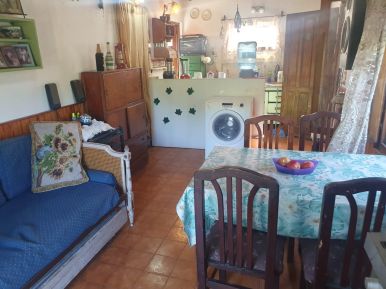 AMPLIO DOS AMBIENTES CON BALCON C/PARRILLA. 1 ER PISO, GAS ENVASADO. ESCUCHA OFERTAS - imagen1