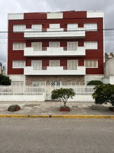 DEPARTAMENTO CON VISTA AL MAR, CONSTA DE 3 AMBIENTES LUMINOSOS!  CONSULTANOS - imagen1